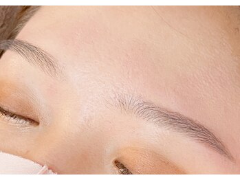 インブロウ(in Brow)/