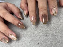 nuance flower mirror