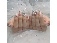 ブリー(Brille)/キラキラネイル