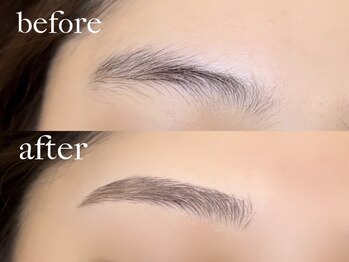 シーズラッシュ 渋谷店(She's lash)の写真/黄金比×骨格似合わせで創る、次世代アイブロウ！抜け感ナチュラル美眉で新しい自分を発見♪4500~ご用意!