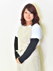 境野 真美(ネイリスト)