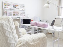 カラー、ラメ、マグネット数多く取り揃えてます