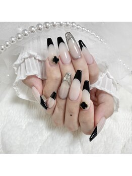 ミニョン(Minyon)/黒フレンチ×韓国ネイル☆
