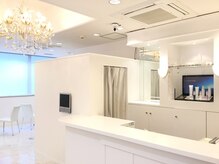 エヴァーグレース 南越谷店/２階フェイシャルフロアフロント