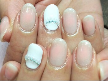 ネイルネイル 南森町店(nailnail)/1本ホワイトでアクセントを♪