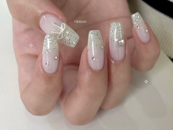 ネイルメゾン 天神店(NAIL MAISON)の写真/【ワンホンデザインコース ￥7000】可愛いリボンパーツなどワンホン系の定額コース☆