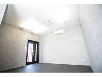 リボーン(REBORN)/トレーニングルーム