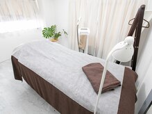 【光脱毛/WAX脱毛】doucek beauty/脱毛ベッド３