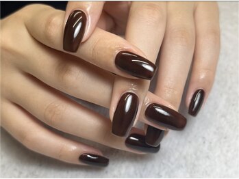 バーガンディ 鶴田(BURGUNDY)