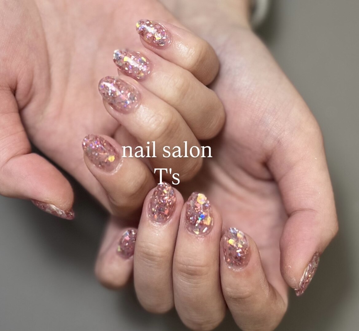 2026年冬トレンド】ガーリー ショートのネイルデザイン集｜人気順｜281