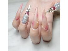 プレジール(Plaisir)の雰囲気（チップ長さ出しネイル・持込みデザインお気軽にご相談ください）