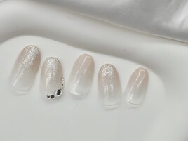 ちゅるんシンプルビジュー¥7800