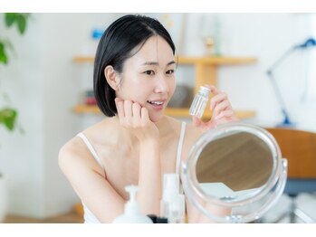 ピュアグロース 四日市(Pure Growth)の写真/最強リフトアップ機器《光フェイシャル×ラジオ波》でたるみしわを改善！引き締まった憧れの小顔美人へ♪