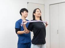 カフナバランス整体院　武蔵小杉の雰囲気（施術後の運動で正しい身体のつかいかたをみにつける。）