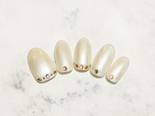 クイーンビー(QUEEN BEE)/６月定額ネイル￥6900