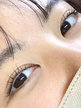モーク 一宮店(MO-KU)の写真/【一宮市/美容院併設】1歳未満のお子様でも同伴OK*朝のメイク時短&自己肯定感UP!似合わせまつ毛パーマ¥5000