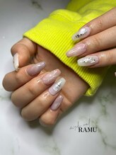 ラム(Ramu)/マグネット×大理石