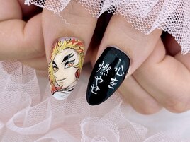 痛ネイル