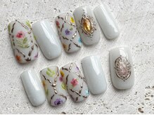アトリエ フィオリトゥーラ 名古屋店(atelier FIORITURA)/フラワー×ジュエリーネイル