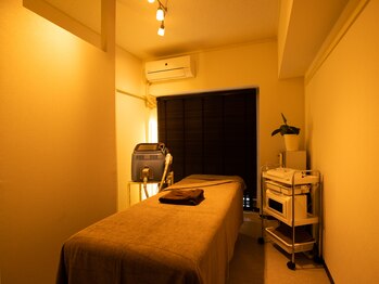 モーイエンチャーム(mooi en charme)/エステルーム2