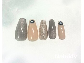 ノーバディ(Nobody)/フラワーシンプルネイル