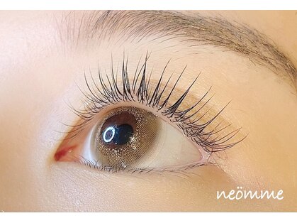 ネオミーアイラッシュ(neomme eyelash)の写真