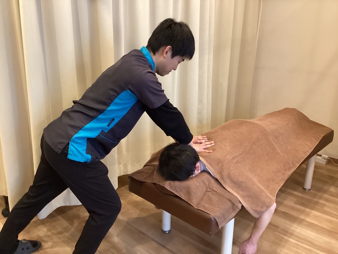 【既存・再来の方向け】芯まで響く本格全身マッサージ60分 6600円