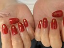 持込みキラキラシール×赤ネイル