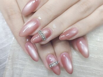 アイゴネイル 錦糸町(Aigoネイル)の写真/シンプル好きの方必見♪シンプルでも目を引く繊細なデザインを豊富にご用意★フォトギャラリーをチェック！