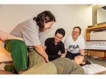 癒し整体院 くつろぎ/セラピストも学びにくる整体講座