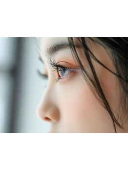 ナチュラル上品な目元にしたい