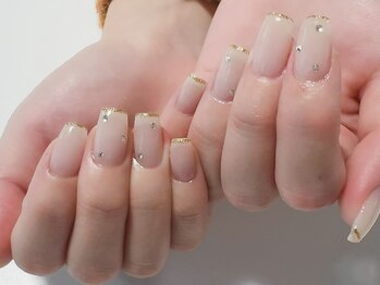 ヨーローネイル(YOLO Nail)の写真/値段より納得で選ぶ。通うたびに”私らしさ”が整う。大人女性のための定額ネイルで指先から自信を纏って。