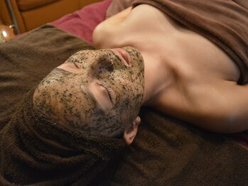 マヴィー(MAVIE)の写真/【REVI陶肌ハーブピーリング】古い角質を優しく取り去る！肌本来の美しさを取り戻すかつてないコースです♪