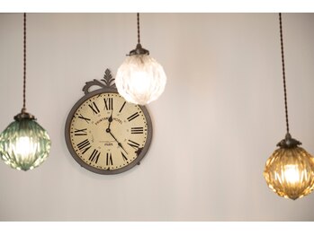 カレーズ 夙川店(Karez)/サロン内観2