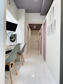 エステレア(Esthelea)/店内