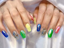 マシェリ(MA CHERIE)/ネオンカラー×ビジューネイル