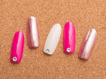 ピンクミラーネイル