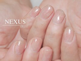ふんわり肌馴染み　桃ネイル
