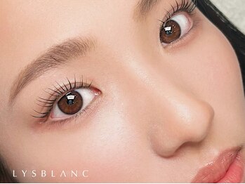 リスブラン(LYS BLANC)の写真/《結果重視のこだわり派も納得◎》ナチュラルに垢抜けるまつ毛パーマ・骨格に合わせた美眉で差を付ける！