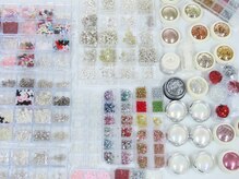 Ruby nail Spaの雰囲気（カラーパーツ多数ご用意◎）