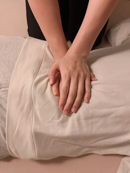 レオントータルビューティー 佐賀本庄店(Le'on total beauty)の写真/【腸もみ×全身全身マッサージも◎】お腹を整えることで、免疫力がアップ！腸を整えて、心身ともに健康に♪