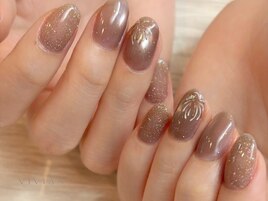 ブラウン　花火