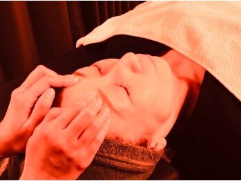 ラタム 極楽湯女池店(LATAM)/顔筋リンパ