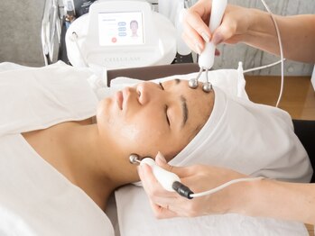 エム ビューティー(M Beauty)の写真/【駅徒歩3分】国内で希少な機器をご体験♪居心地の良い贅沢空間で極上美肌のセルラムで感動をぜひ貴方に☆