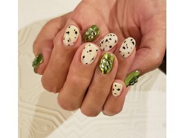 ミラー　グリーン　アニマル