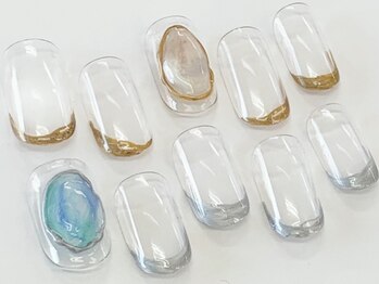 ネイルサロン クイール 小山店(NAIL SALON QUILL)/変形フレンチ+ニュアンスアート