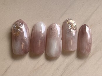 ジジ(Gigi)/季節限定トレンドネイル