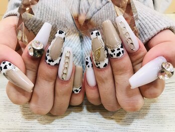 エスフィーネイルサロン ブリーユ(Esfy nailsalon Brille)/ダルメシアン