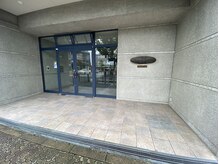サロン マリス(salon Mariss)/マンション入り口