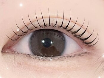 エルレ(ELRe)の写真/インスタで話題の【パリジェンヌラッシュリフト】根元を立ち上げ、自然で美しい次世代まつげパーマ☆彡